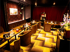 MAIN ROOM